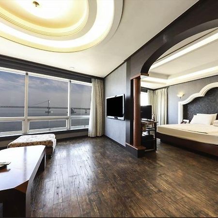 Bridge Hotel Пусан Экстерьер фото