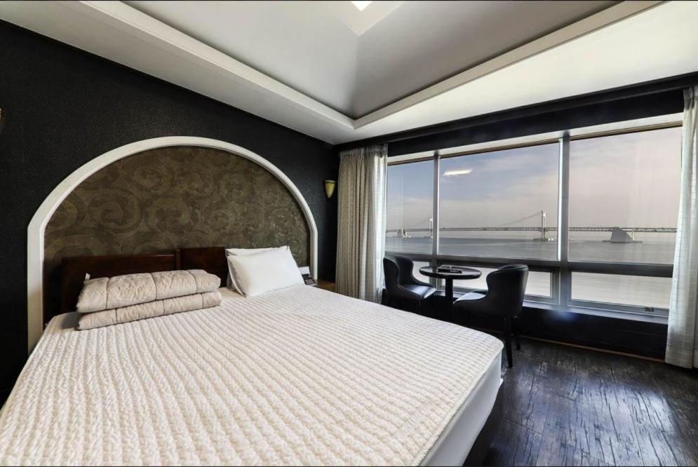 Bridge Hotel Пусан Экстерьер фото