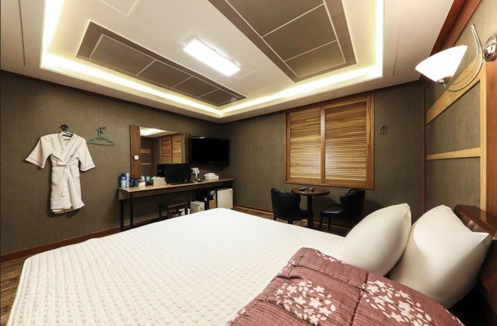 Bridge Hotel Пусан Экстерьер фото